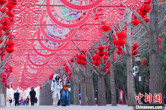 (经济观察)春节将至消费热 中国经济“年味”浓