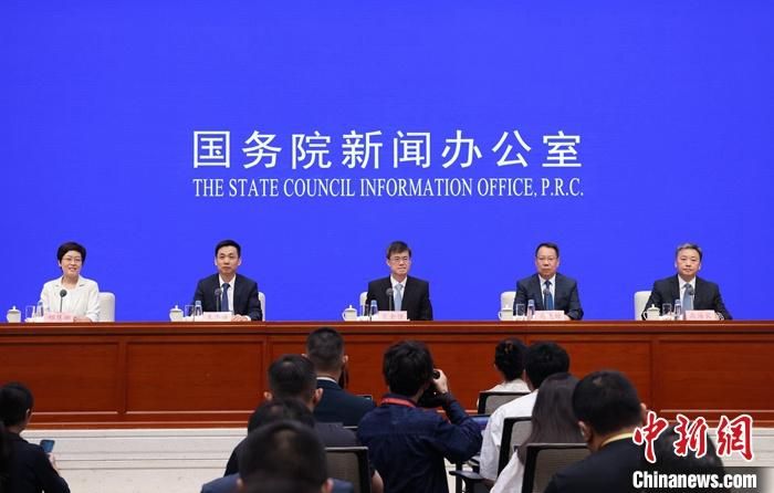 退役军人事务部:目前全国约有73万多座烈士墓已全部录入信息化系统